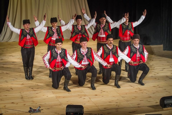 Впечатляващ концерт на Фолклорен ансамбъл &bdquo;Траяна&rdquo;